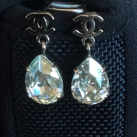 Chanel Drop Earrings - Picture 8 of 10